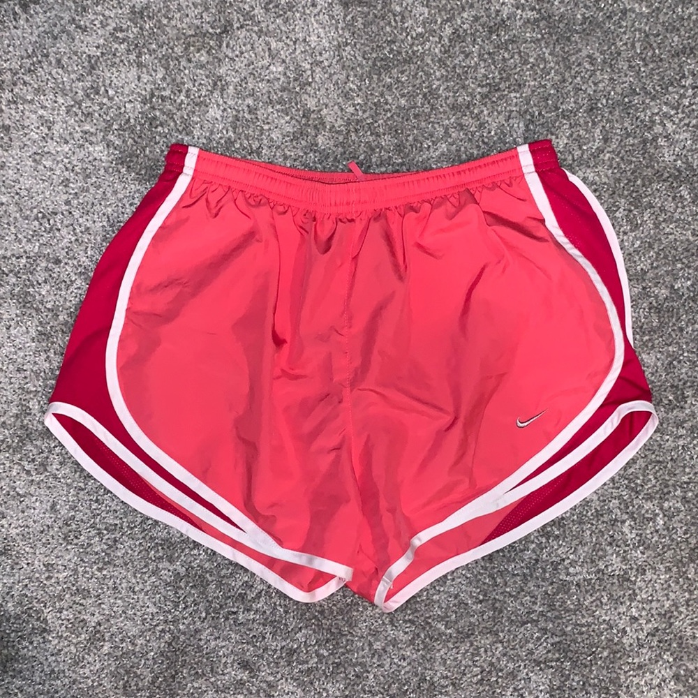 Womens nike shorts pink